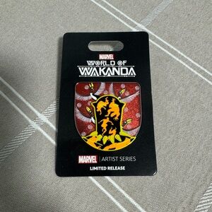 Brand New Disney Pin with Backing Card Wakanda Black Panther Marvel Limited